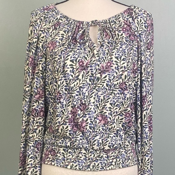 Lucky Brand Tops - Lucky Brand flowers and vines elastic waist blouse in size Small. EUC